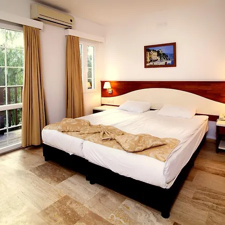 Rezort Teos Village 4*