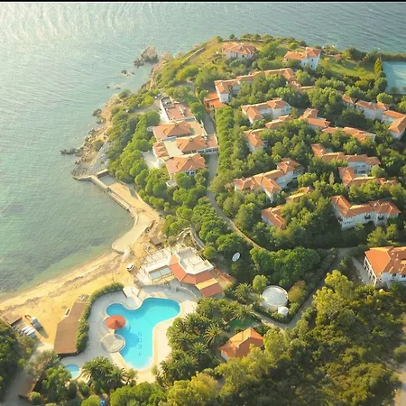 Teos Village Сеферихисар